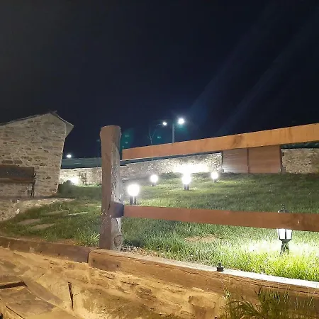 As Veneiras Casa * A Pontenova