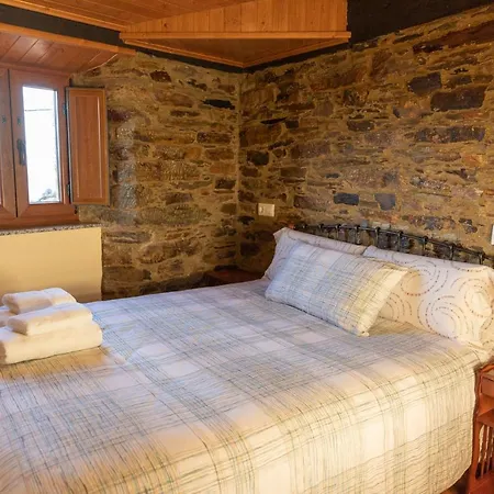 As Veneiras Casa Holiday home Neipin